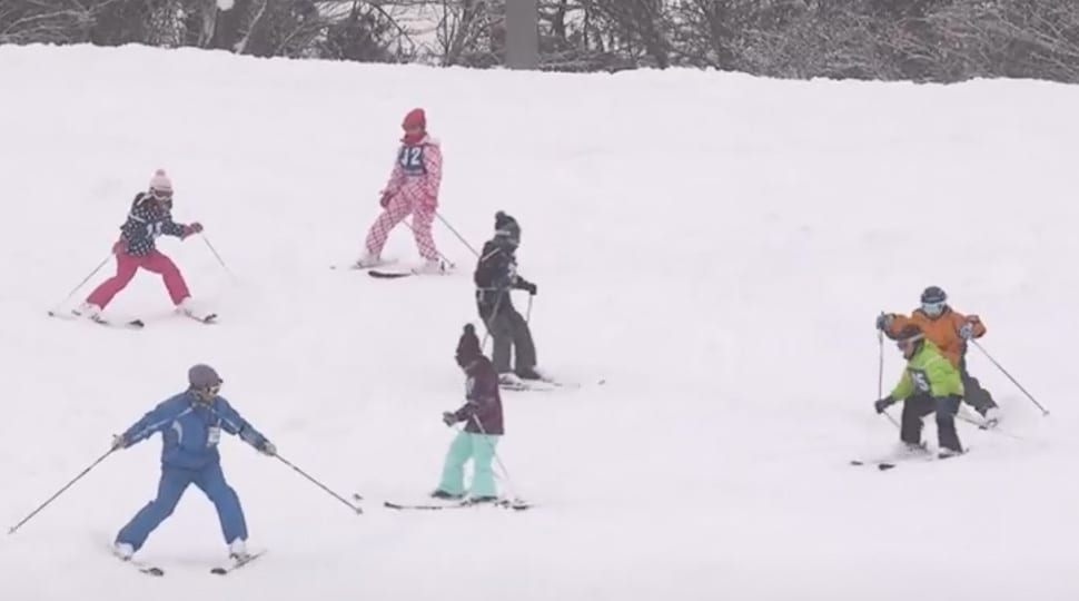 初心者や子ども向けスキー学校で安心デビュー！